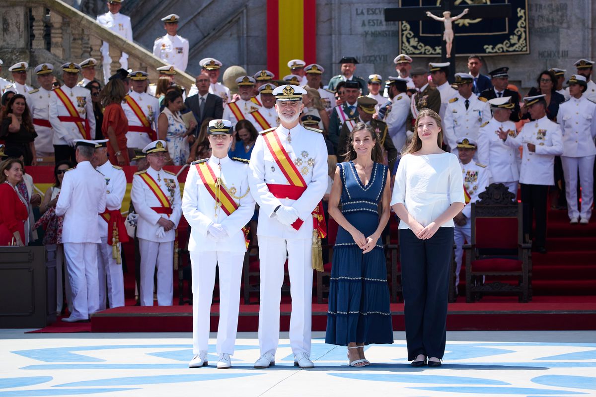 MARIN, PONTEVEDRA, SPAIN - JULY 16: (L-R) Crown Princess Leonor of Spain, King Felipe VI of Spain, Queen Letizia of Spain and Princess Sofia of Spain attend a presentation of Royal dispatches of employment at Escuela Naval on July 16, 2025 in Marin, Pontevedra, Spain. (Photo by Carlos Alvarez/Getty Images)