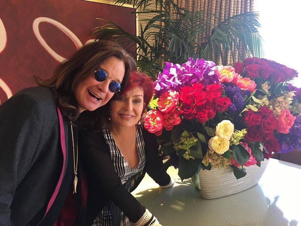 Ozzy Sharon Osbourne renew wedding vows