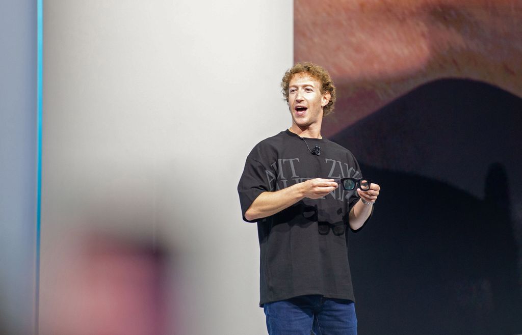 mark zuckerberg smart glasses