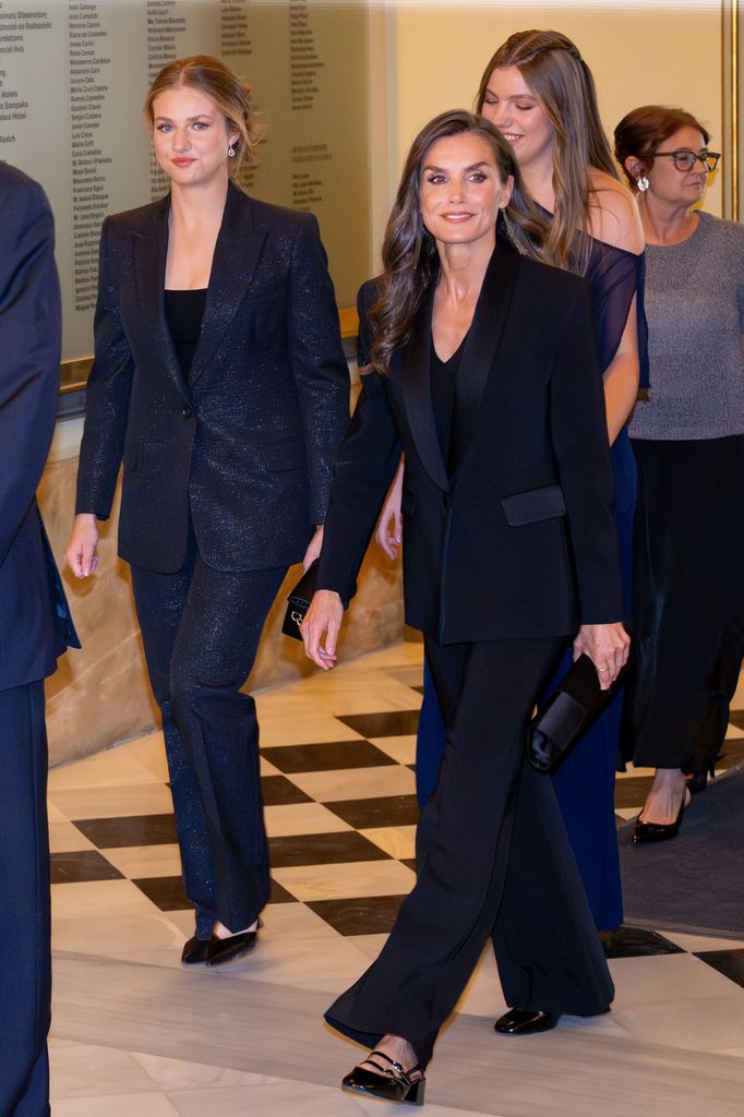 Leonor and Letizia wearing suits