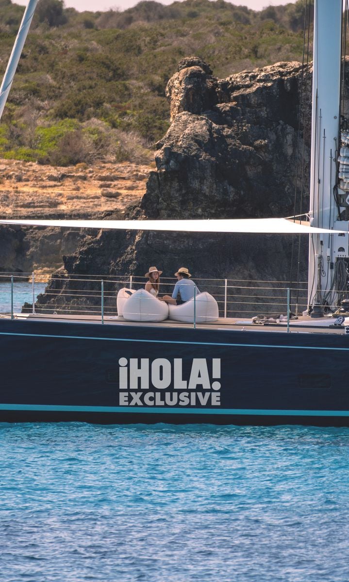 Ana de Armas & Tom Cruise: Spotted! Menorca Island Getaway Sparks Romance Talk [SEE EXCLUSIVE PHOTOS]