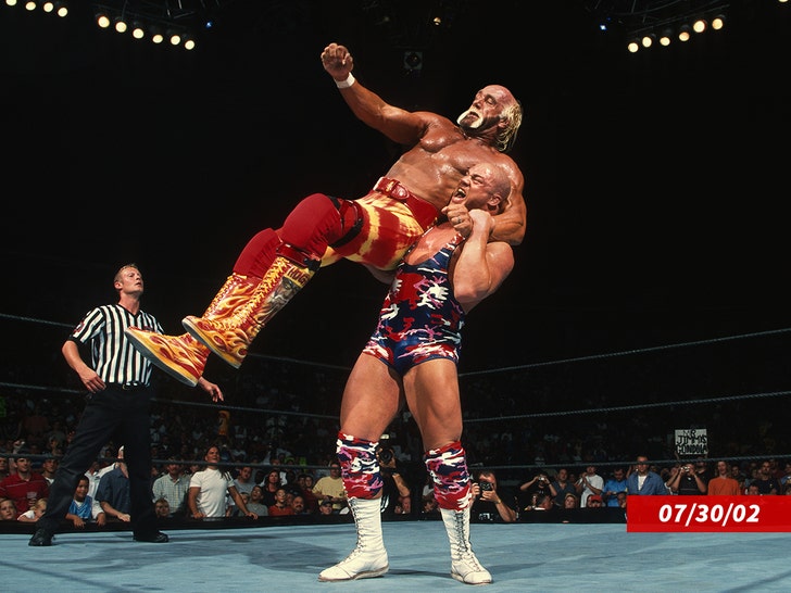 kurt-angle-hulk-hogan-sub-getty-1