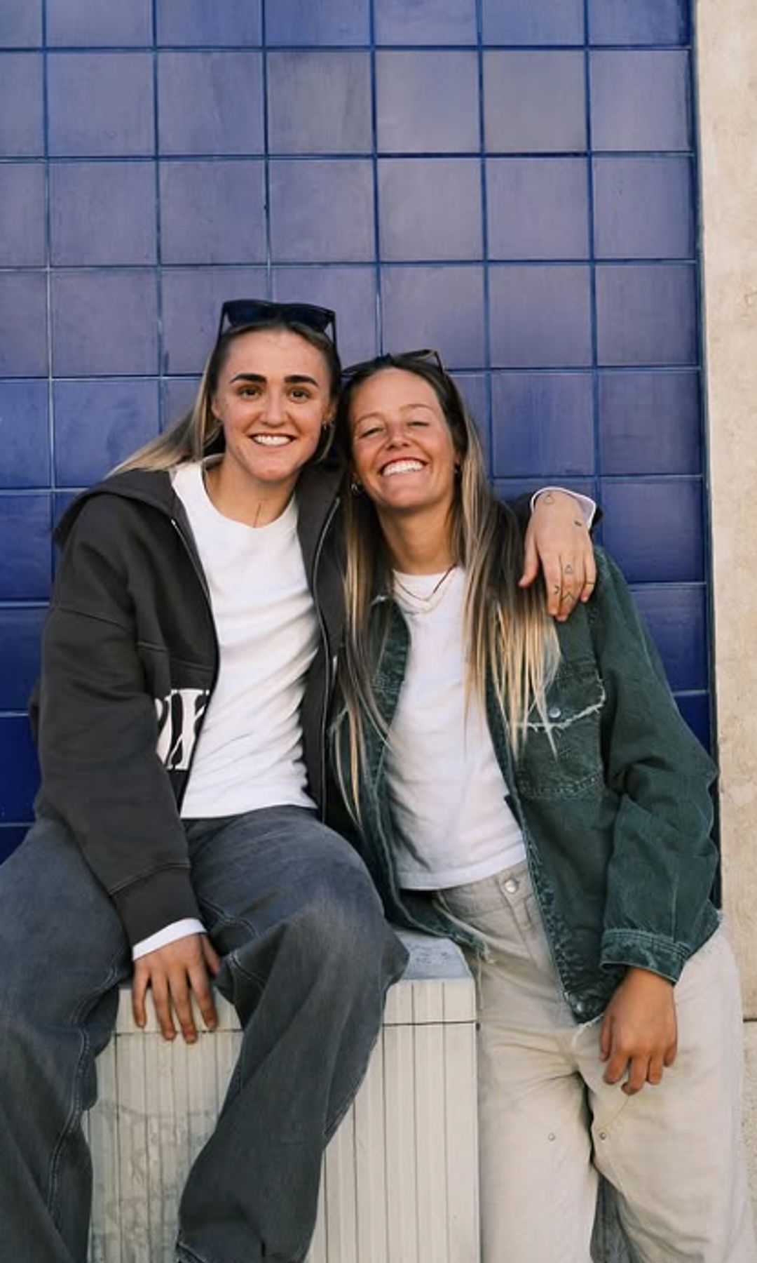 Georgia Stanway embracing girlfriend Camilla Kemp