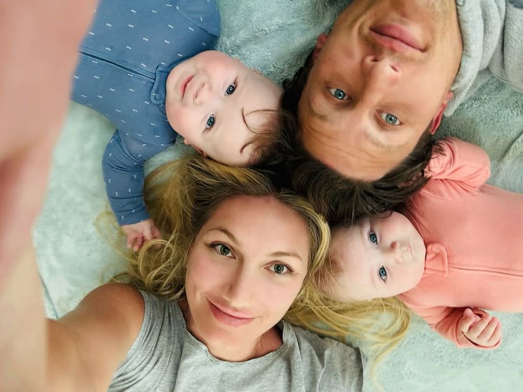Brooke Hogan and Steve Oleksy with twins Oliver and Molly