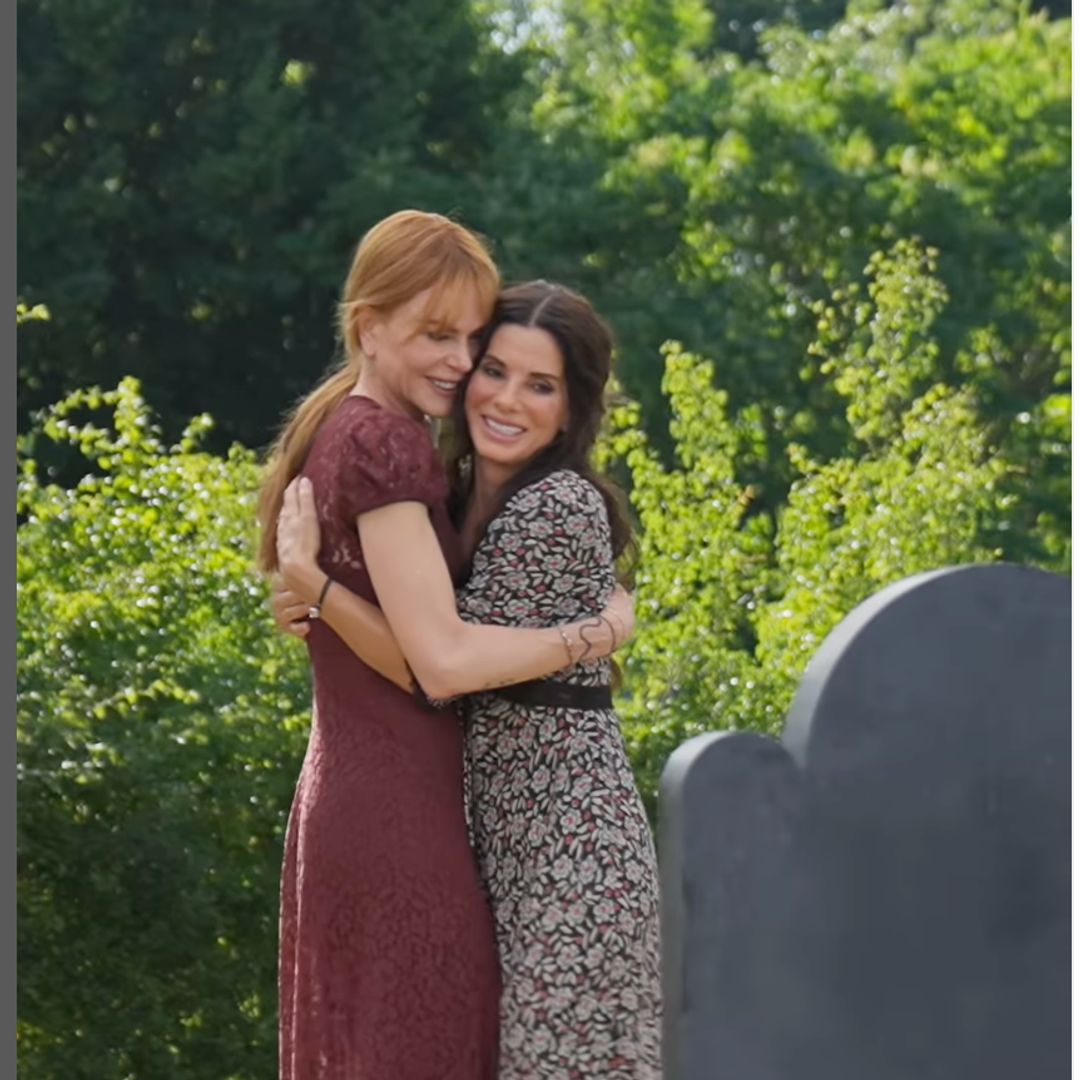Nicole Kidman and Sandra Bullock 