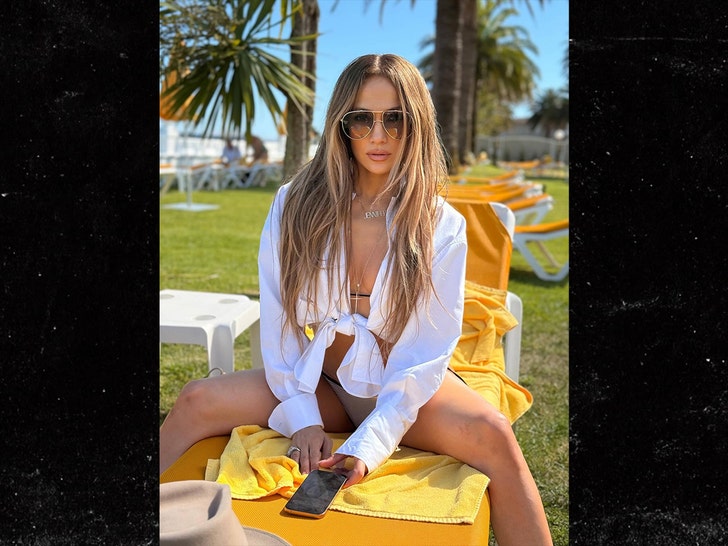 jennifer lopez in spain insta 3