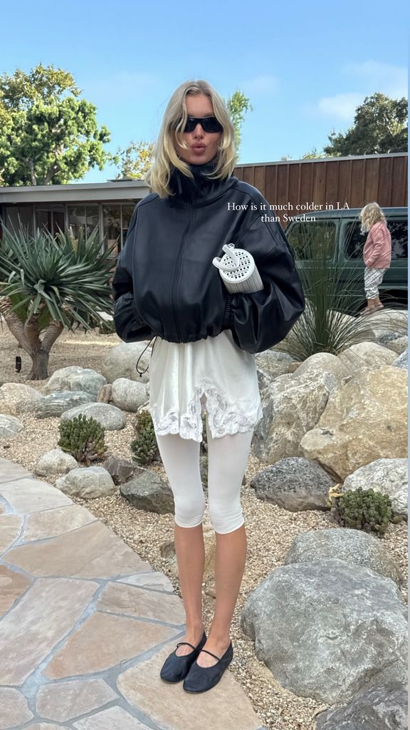 Elsa wore the chicest capri pants look of the season