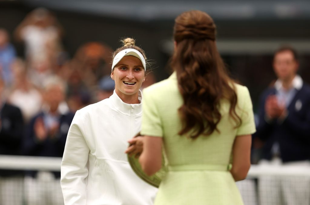 Princess Kate presenting a trophy to Wimbledon winner Marketa Vondrousova 