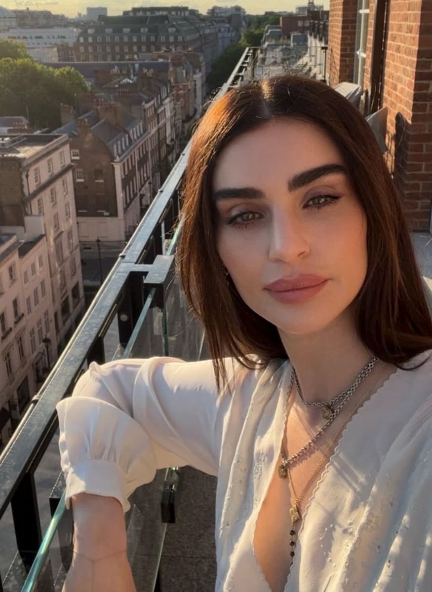 In 2023, Aimee Osbourne marked a milestone in her career, recording for the first time at Abbey Road Studios. 
