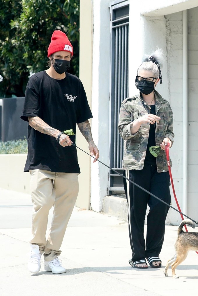 Kelly Osbourne Walking Her Dogs