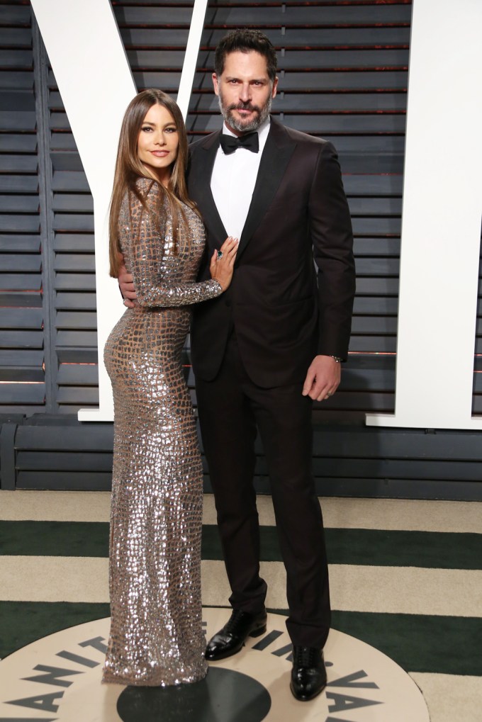 Sofia Vergara and Joe Manganiello posing together