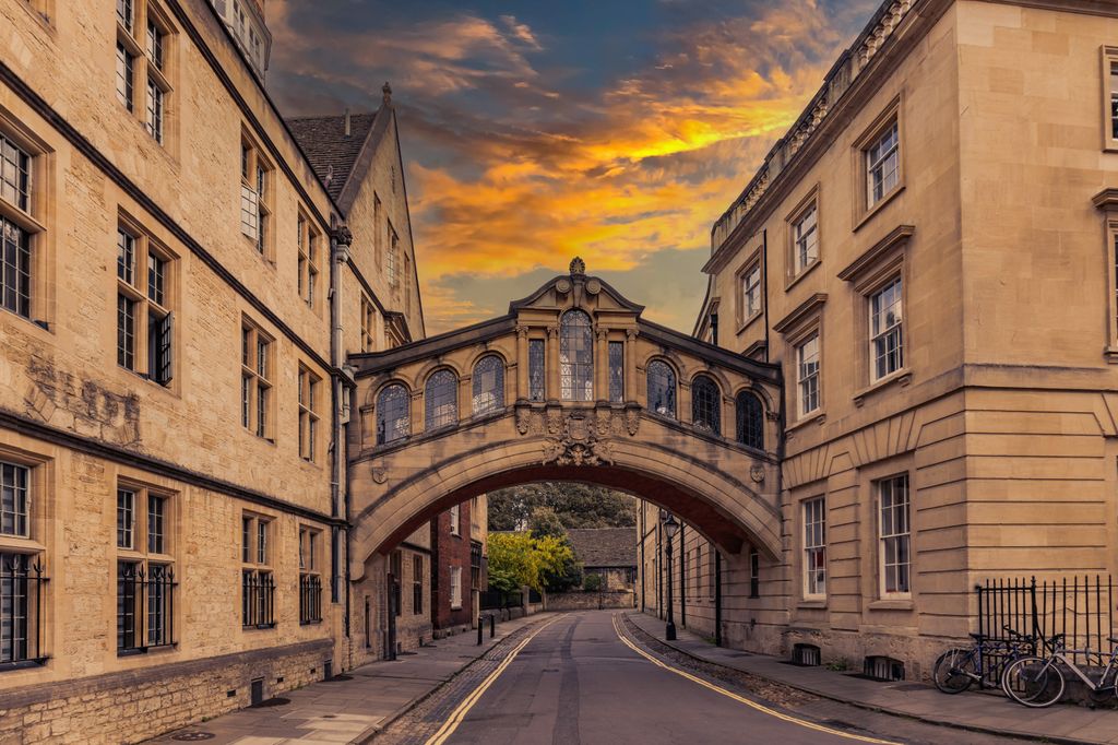 New College Lane and the Bridge of Sighs
