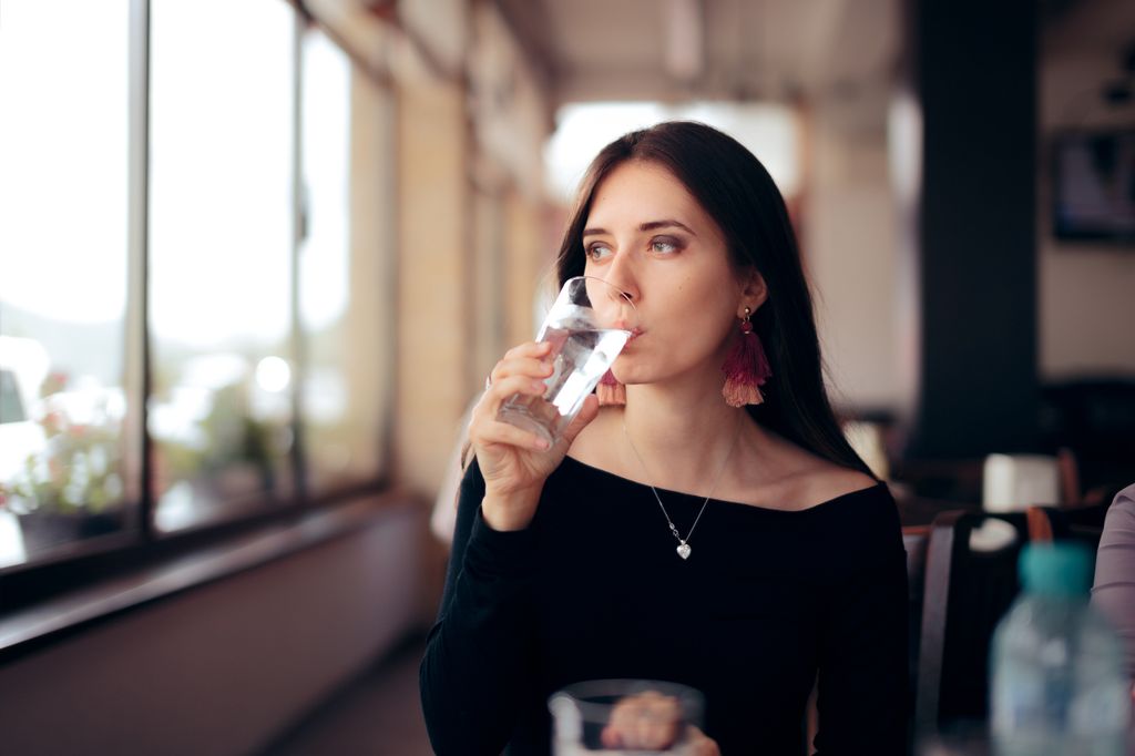  Stay hydrated