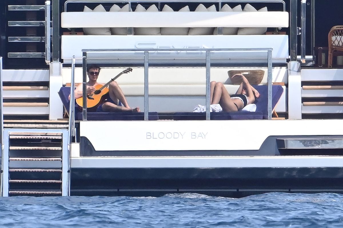 Cruz and his girlfriend Jackie Apostel were seen enjoying a sunny day aboard their yacht