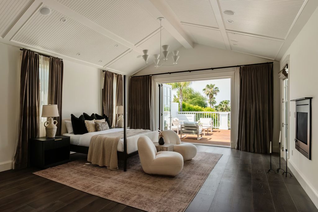 Master bedroom in Vanessa Lachey's home