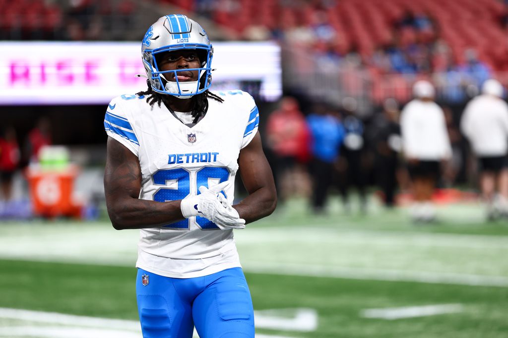  Morice Norris #26 of the Detroit Lions warms up 