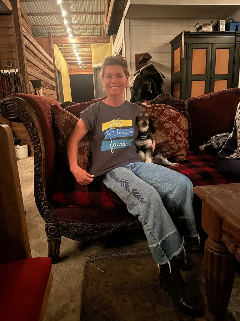 Photo shared by Shania Twain ahead of her final four shows of her summer tour, and of the 2025 year