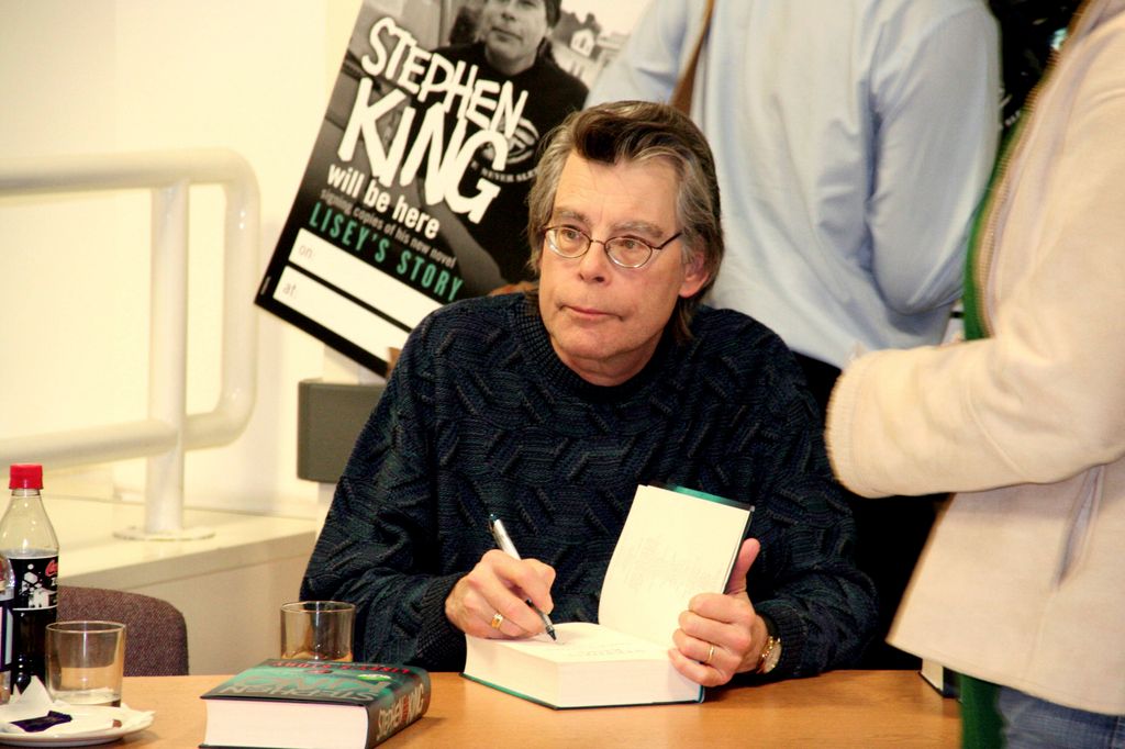 Tabitha used to work a second shift to support Stephen's writing