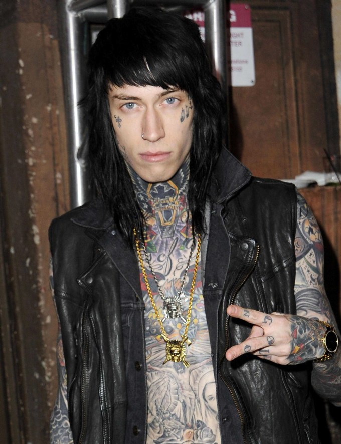 Trace Cyrus and Demi dated in 2009