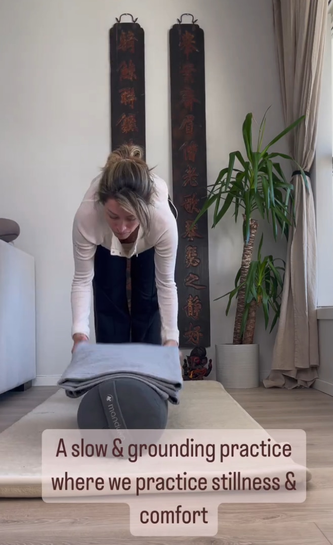 rebecca loos yoga