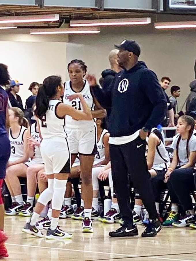 Kobe Bryant Coaches Daughter Gianna