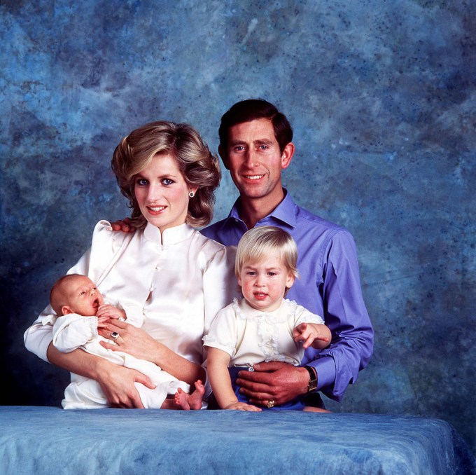 Princess Diana With Her Family – 1984