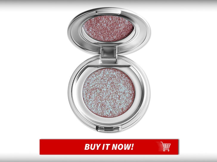 Sweet-Dreams-Eyeshadow-Singlet-Ariana-Grande-r.e.m-Beauty-MAIN