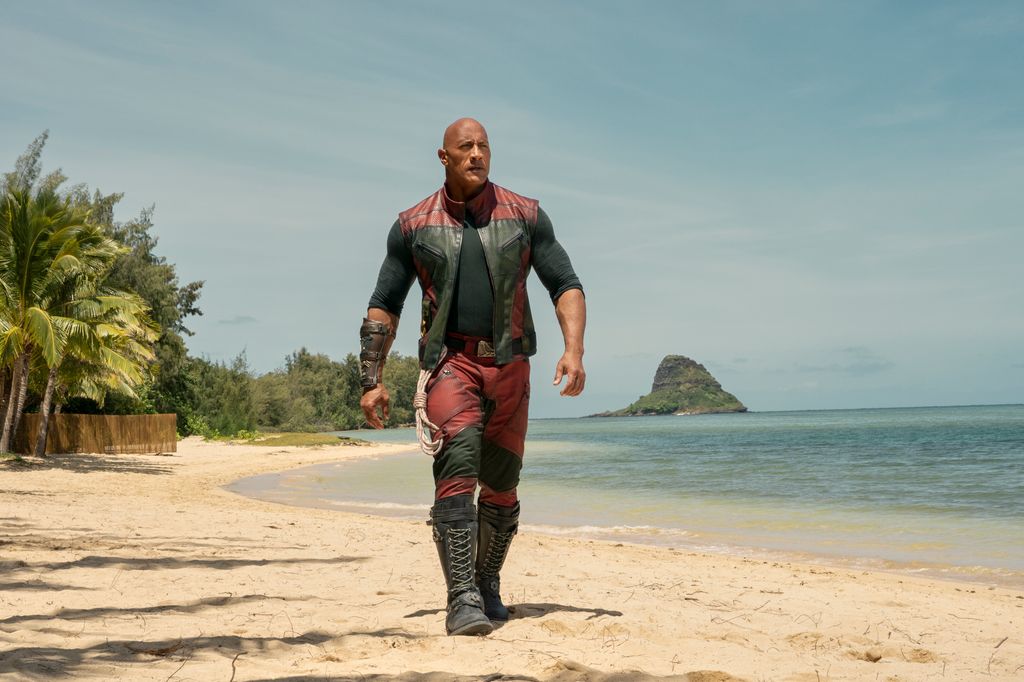 Callum Drift (Dwayne Johnson) in Red One 