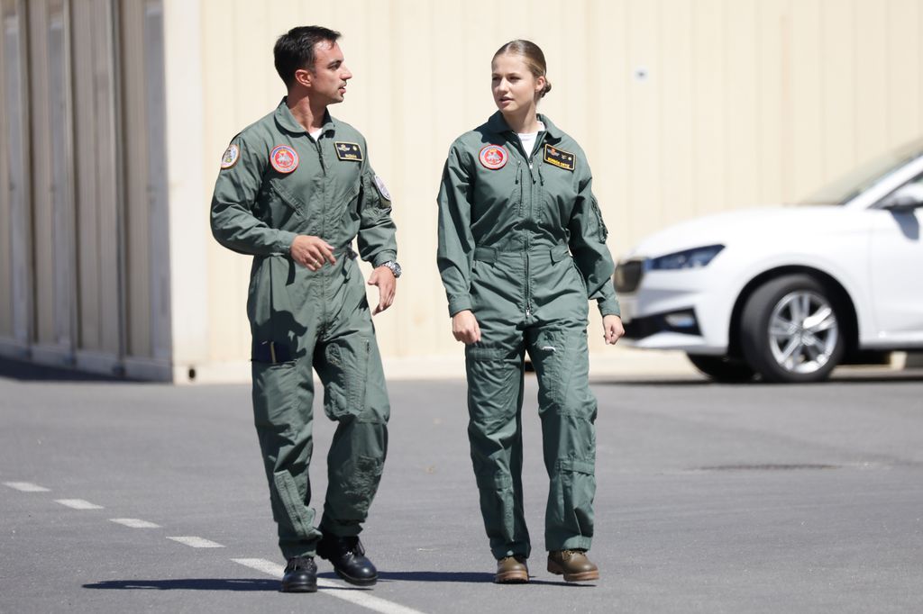 Princess Leonor walking in green jumpsuit