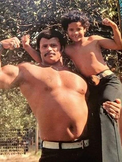 Dwayne Johnson young father rocky 
