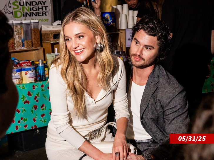 Kelsea-Ballerini-chase-stokes-sub-getty-1