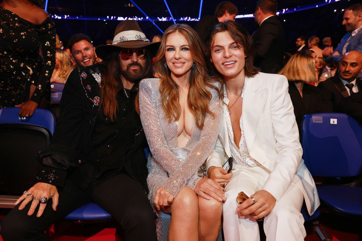 The trio was all smiles inside