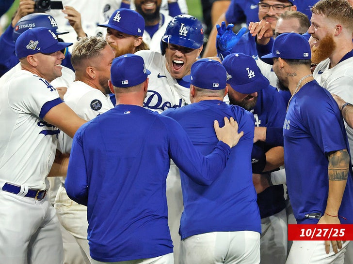 freddie freeman sub getty swipe 2