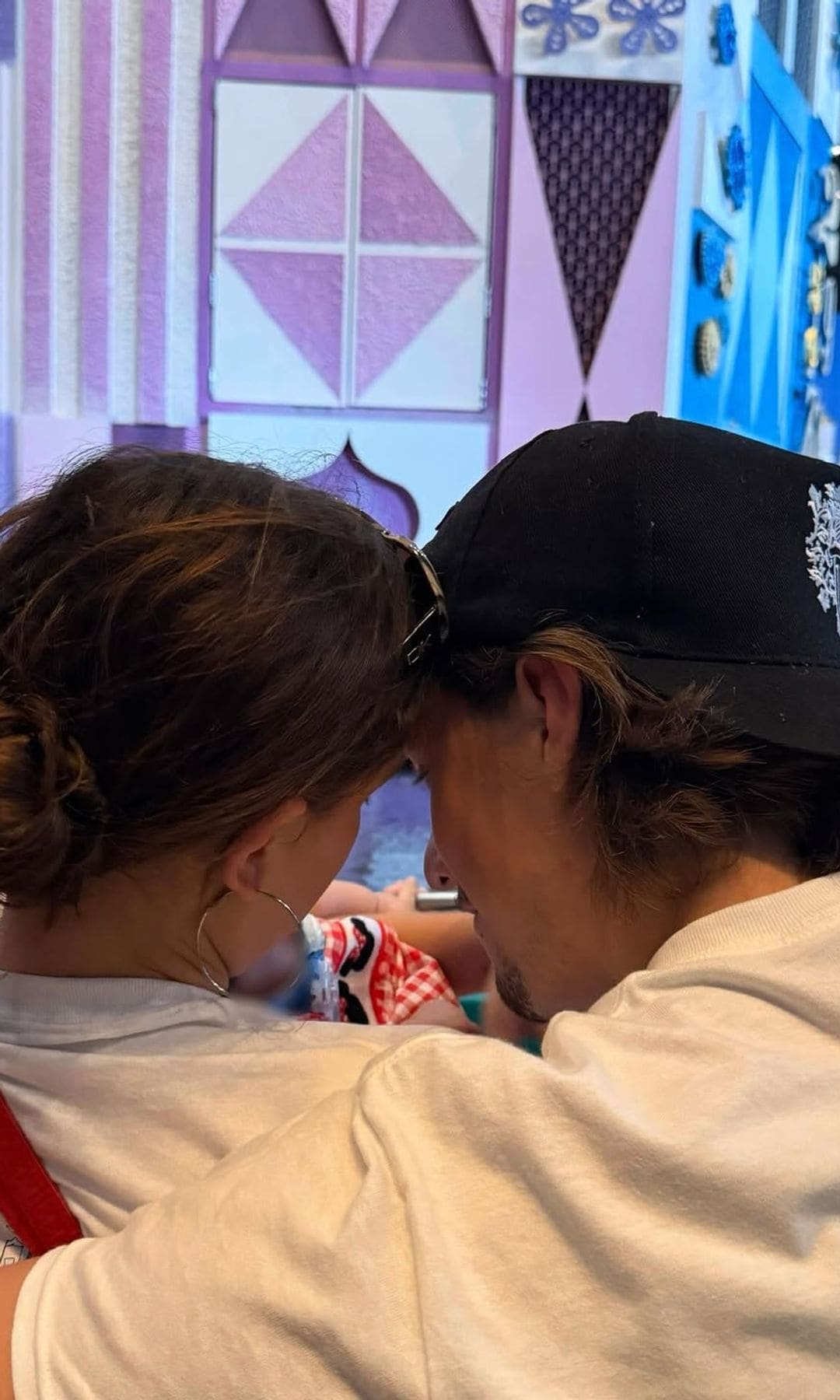 Brown and Bongiovi are seen holding on to their baby girl