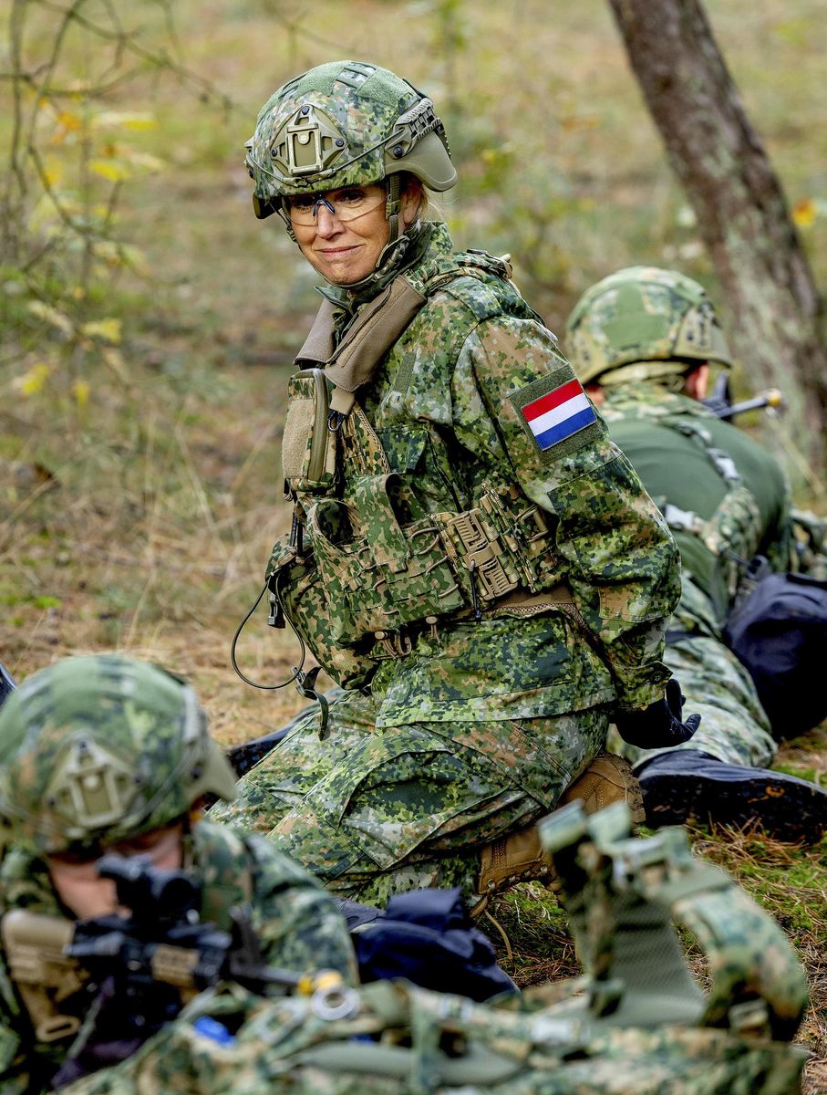 Queen Maxima visited the Care under Fire (CUF) training at the Royal Netherlands Marechaussee Security Officer course
