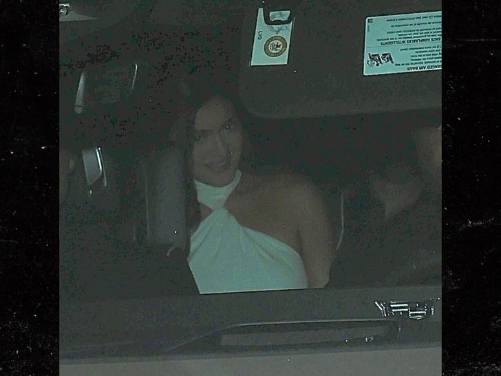 kylie-jenner-backgrid-1