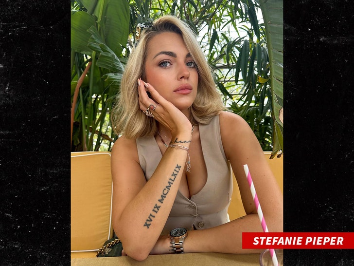 Stefanie Pieper  sub insta swipe 2