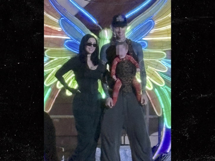 megan-fox-mgk-backgrid-1