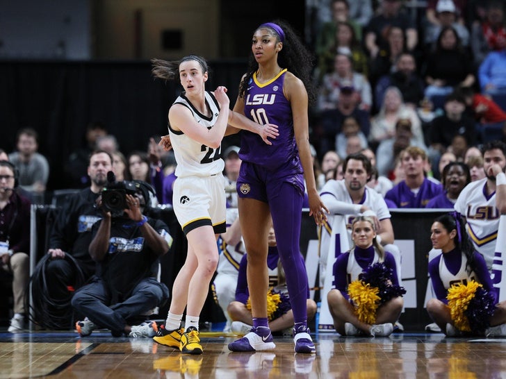 1003  Caitlin Clark vs Angel Reese 3