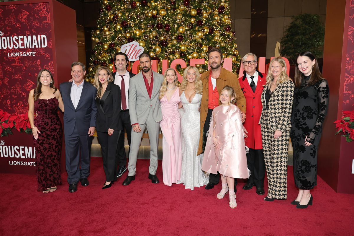 Todd Lieberman, Michele Morrone, Amanda Seyfried, Sydney Sweeney, Brandon Sklenar, Indiana Elle, Paul Feig and Chelsea Kujawa at "The Housemaid" New York screening 