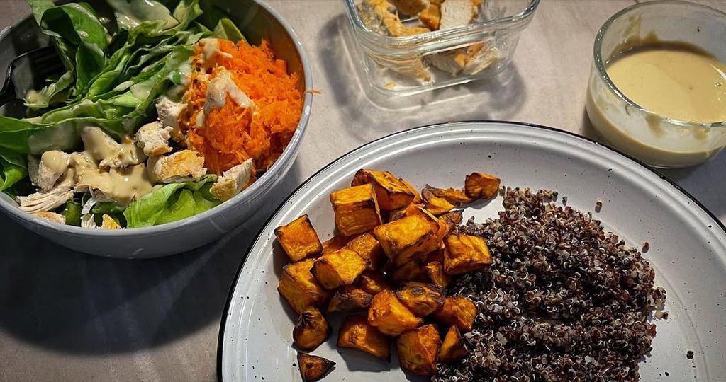 Zoe pairs her workouts with healthy meals