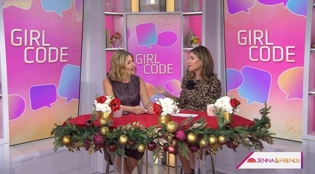 photo of jenna bush hager and savannah guthrie on today