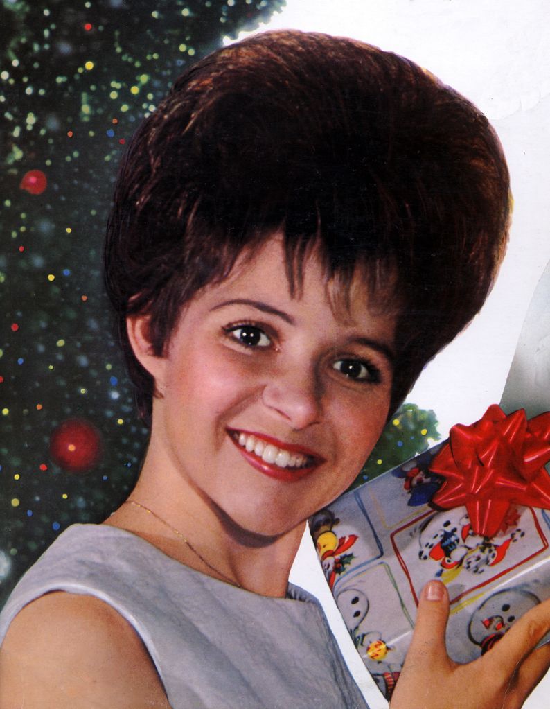 Photo of Brenda LEE; Brenda Lee at Christmas