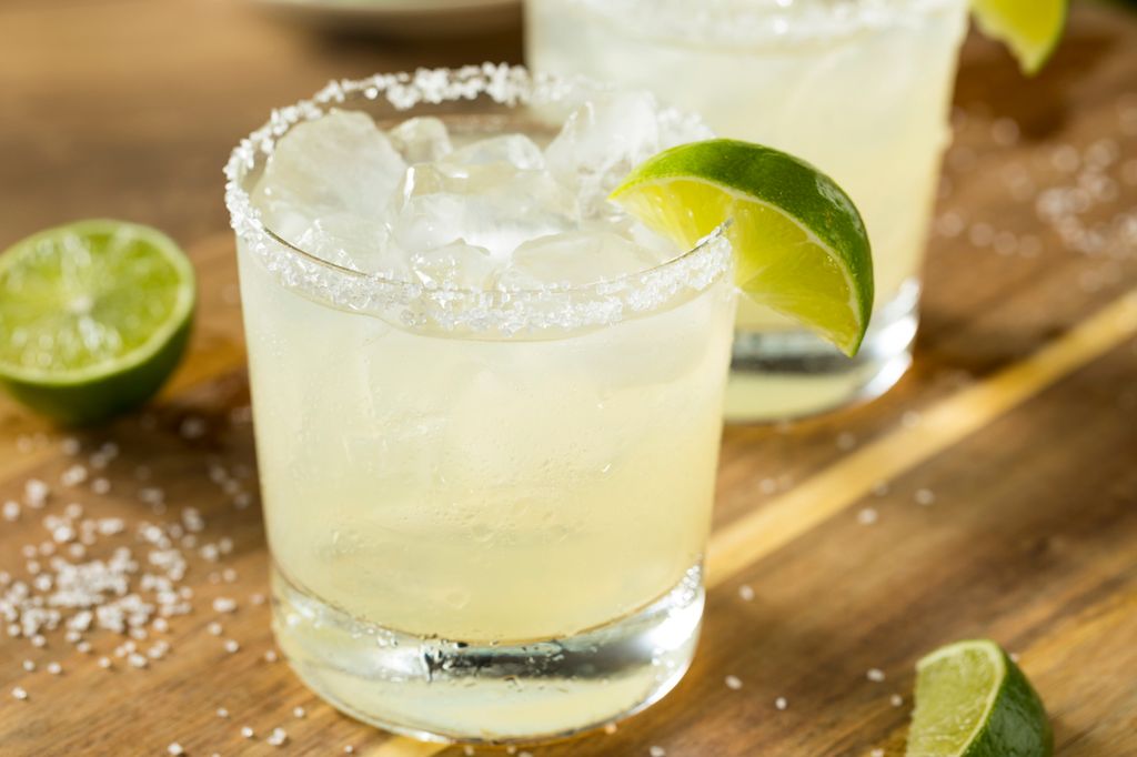 margarita cocktail with lime and salt