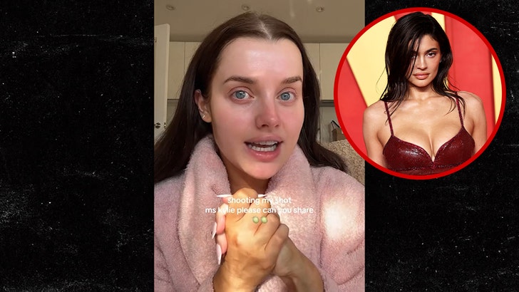 060325_kylie_boob_job_kal