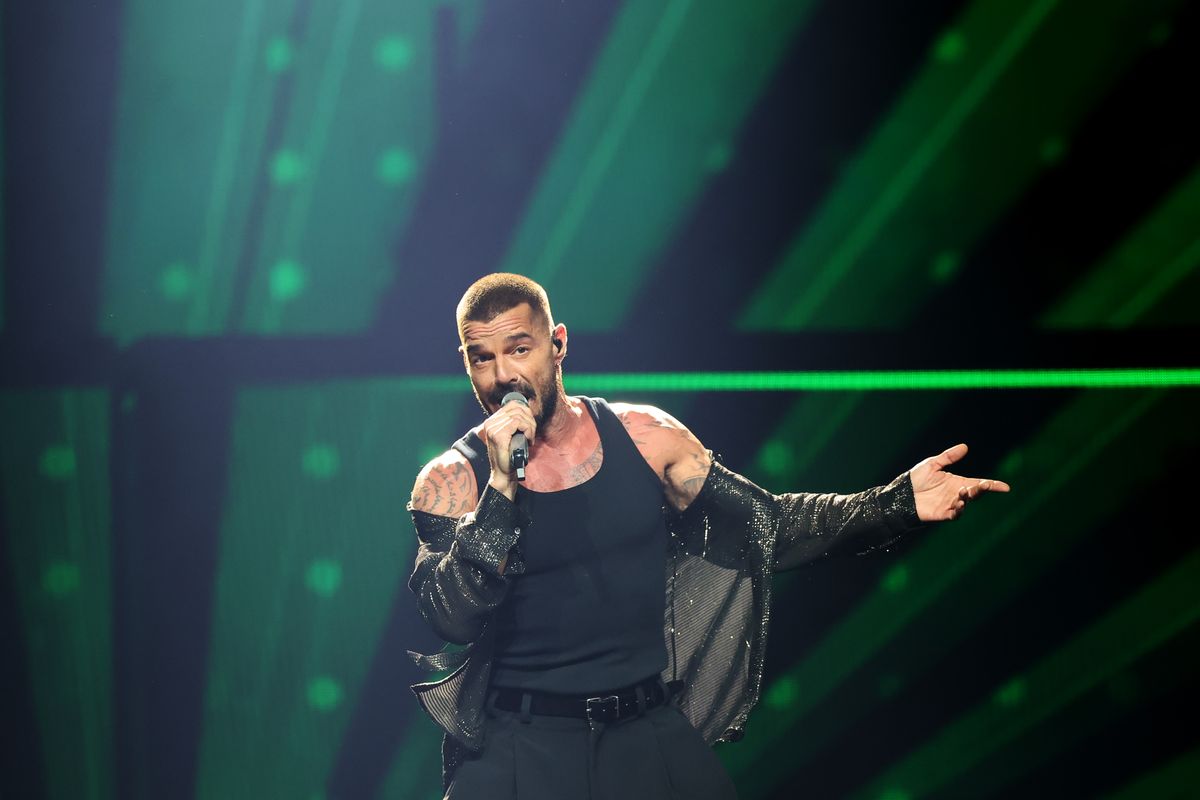 The singer has time off until January 8