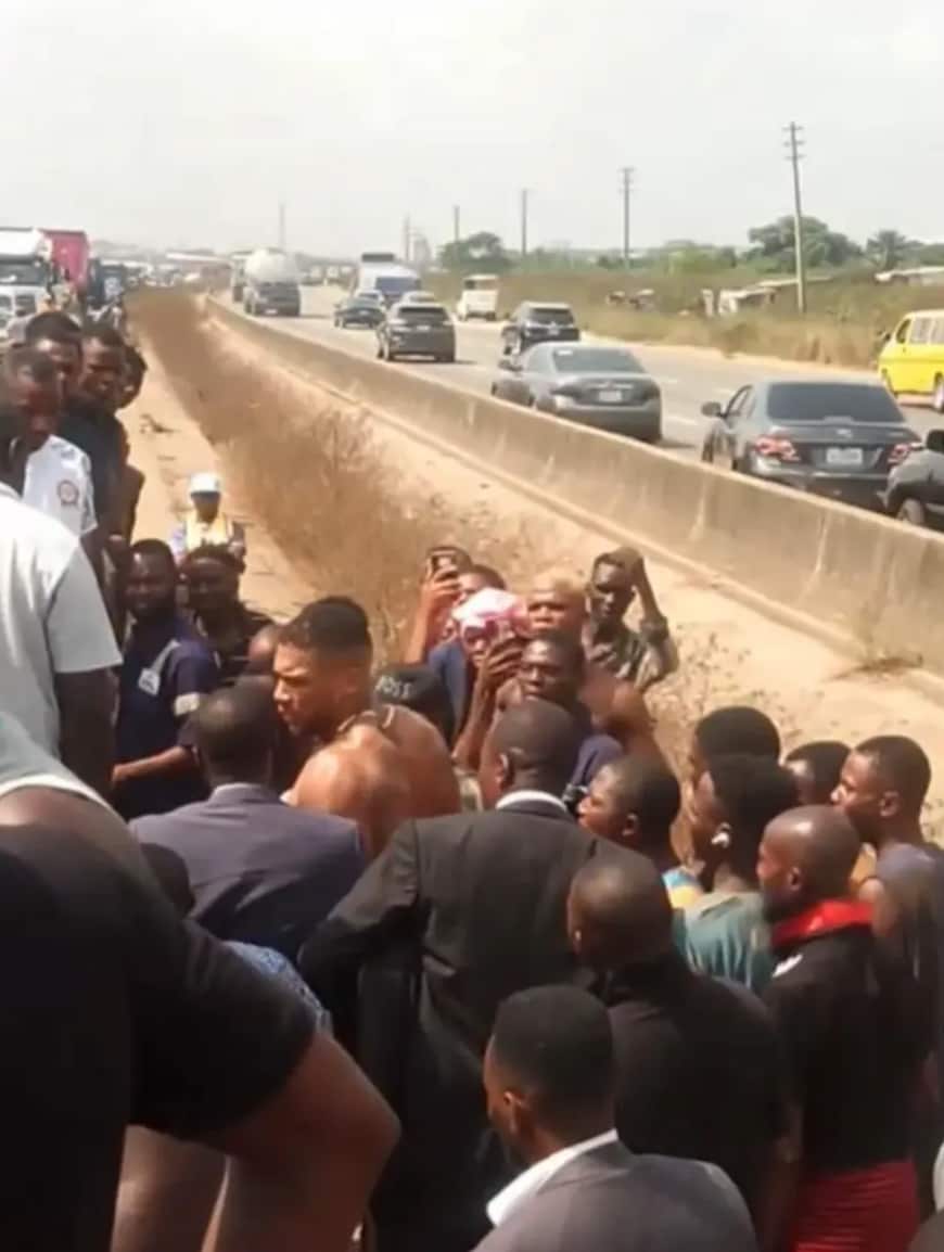 Images and video from the scene circulated quickly online, showing a visibly shaken Anthony Joshua being assisted from the wreckage by several men.