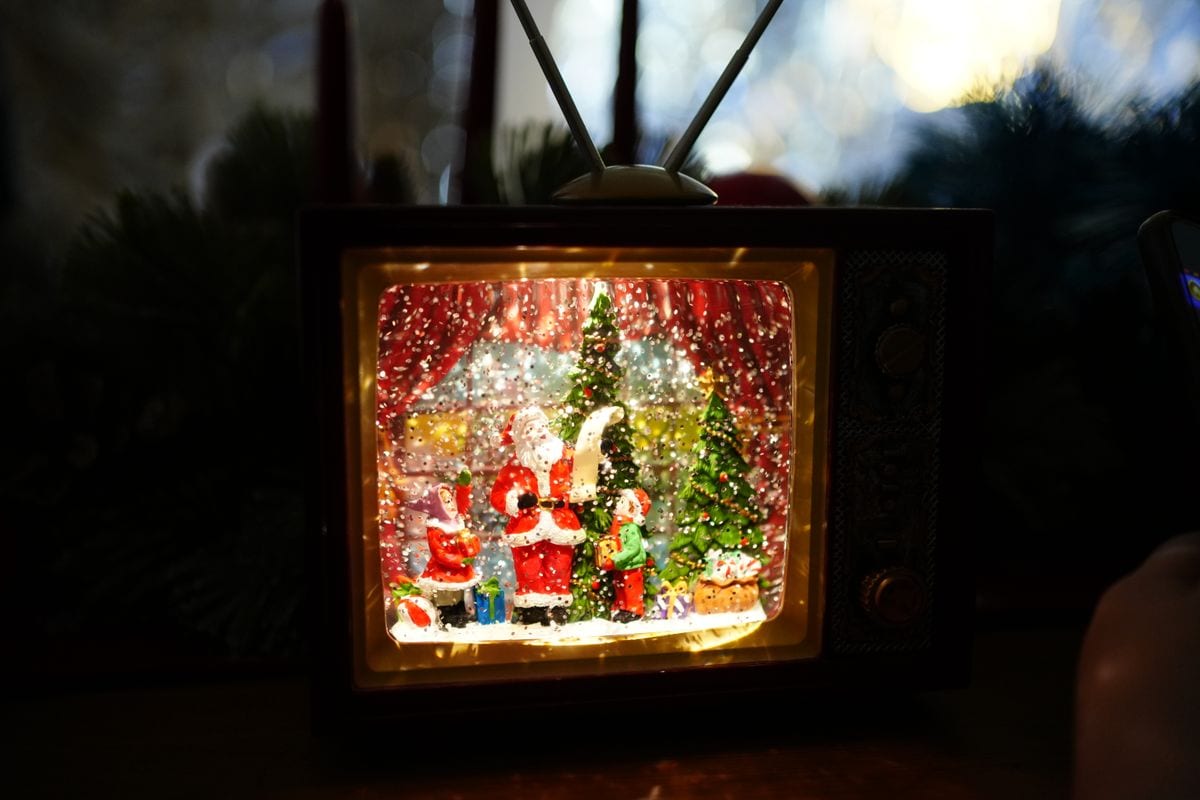 All of this is wrapped in a parent-friendly package with no targeted ads, no chaotic live comments, and plenty of moderation. 