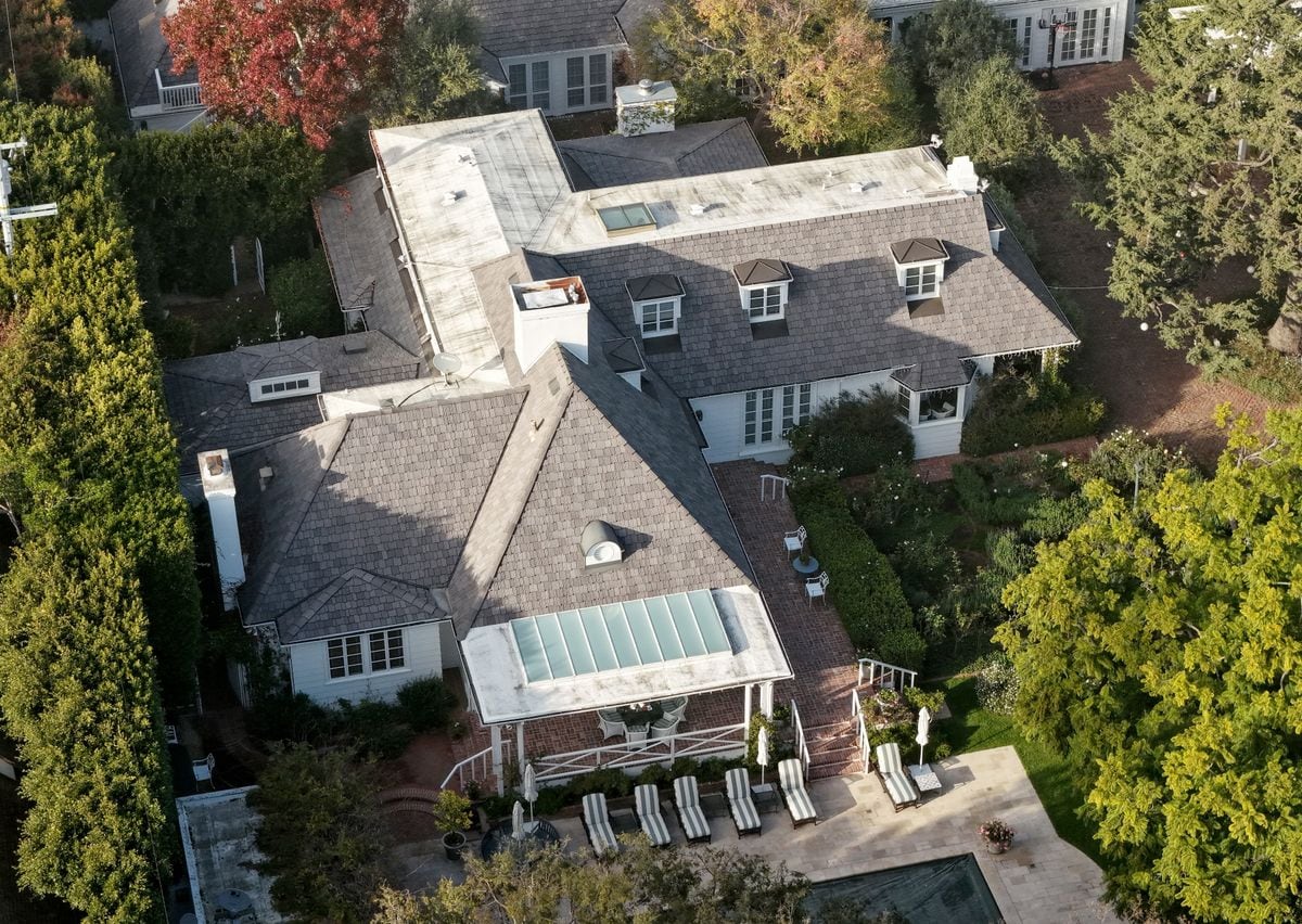 An aerial view of director Rob Reiner's home. The death certificates now serve as a crucial piece of evidence for prosecutors as the case advances.