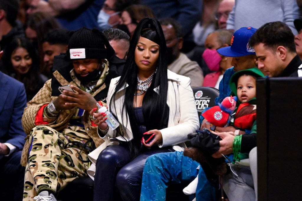 Los Angeles, CA - February 03:Nicki Minaj with a bottle for her son at the Lakers vs Clippers game at Crypto.com Arena Thursday, February 3, 2022. (Photo by David Crane/MediaNews Group/Los Angeles Daily News via Getty Images)